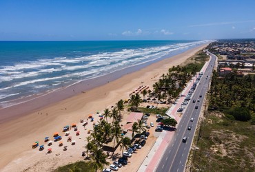 Praias de Sergipe mantêm qualidade da água e atraem banhistas no verão