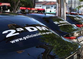 Homem é preso em flagrante ao furtar fios de cobre na Avenida Beira-Mar, em Aracaju