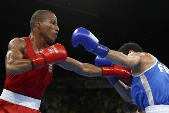 Robson Conceição vence francês e ganha o primeiro ouro para o boxe do Brasil