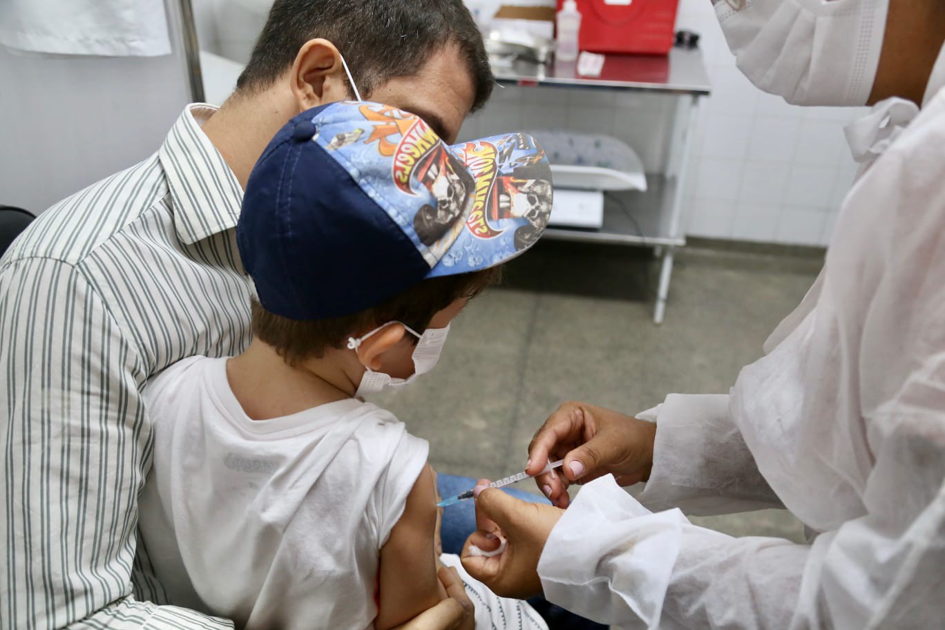 Covid-19: Aracaju vai ofertar vacina para alunos a partir de 3 anos em escolas municipais; confira calendário