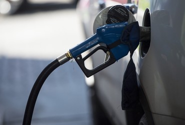 Governo avalia aumentar percentual de etanol na gasolina para 32%