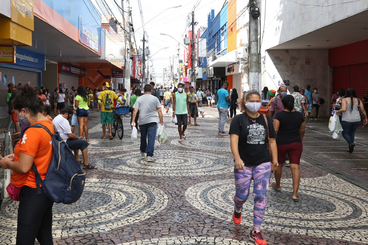 Associação lamenta fechamento do comércio aos finais de semana