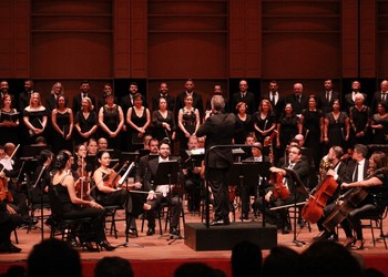Orquestra e Coral apresentam Requiem de Mozart e Concerto de Copland no Teatro Tobias Barreto