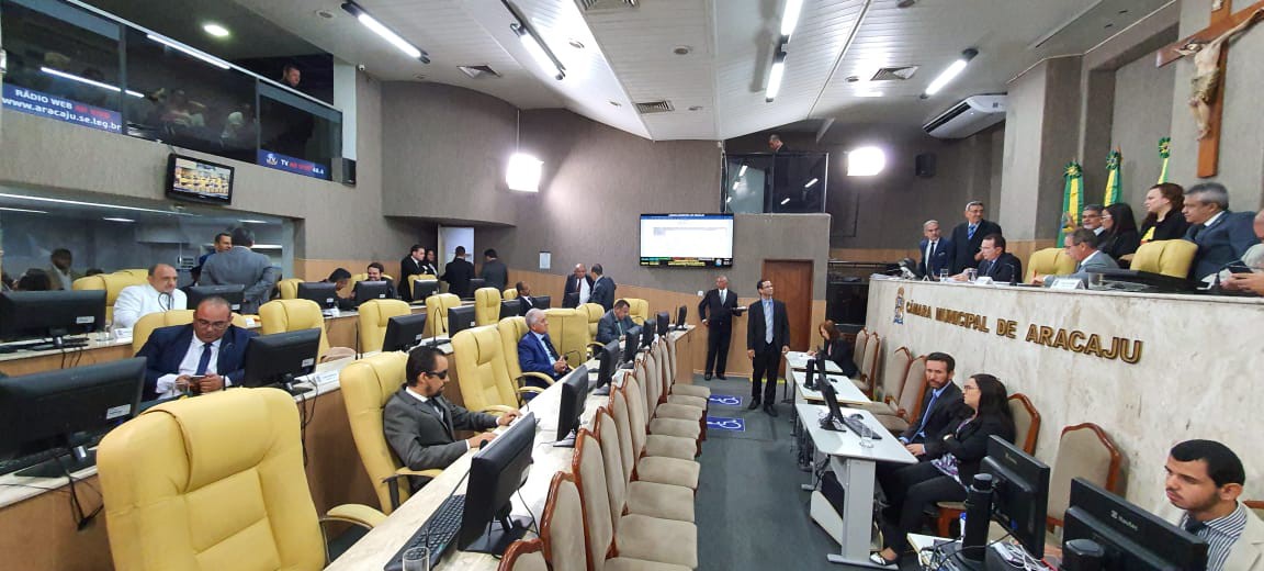 Edital do concurso da CMA sairá até o final do dia