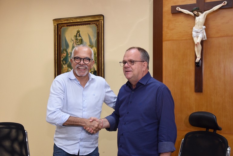 Prefeito Edvaldo se reúne com governador: parceria em prol de Aracaju e Sergipe