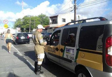 Transporte escolar de Aracaju: permissionários irregulares têm até 9 de janeiro para renovar alvará