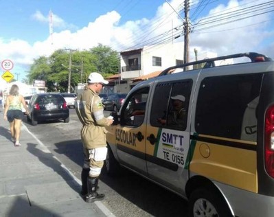 Transporte escolar de Aracaju: permissionários irregulares têm até 9 de janeiro para renovar alvará