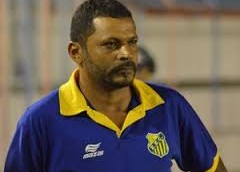 Ex-atleta Nadelio Batista luta por tratamento e família lança campanha de doações