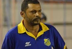 Ex-atleta Nadelio Batista luta por tratamento e família lança campanha de doações