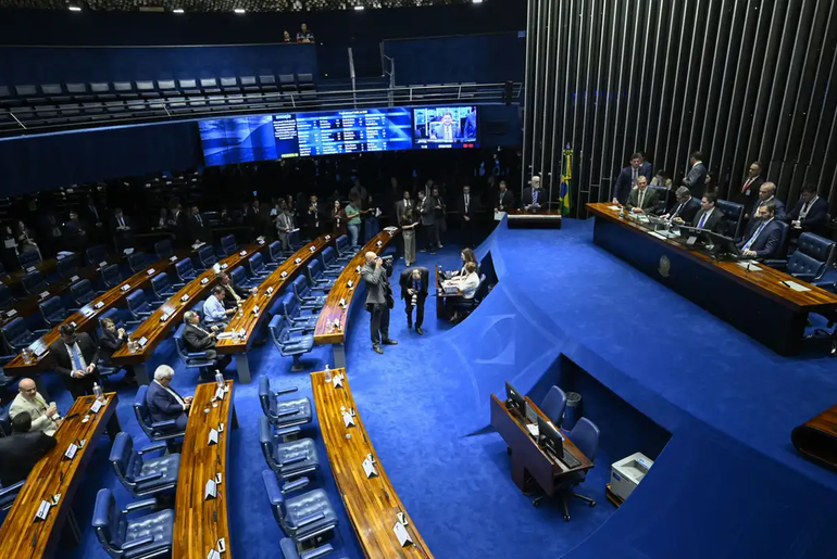 Senado aprova projeto que pode levar disputa entre Aracaju e São Cristóvão a plebiscito