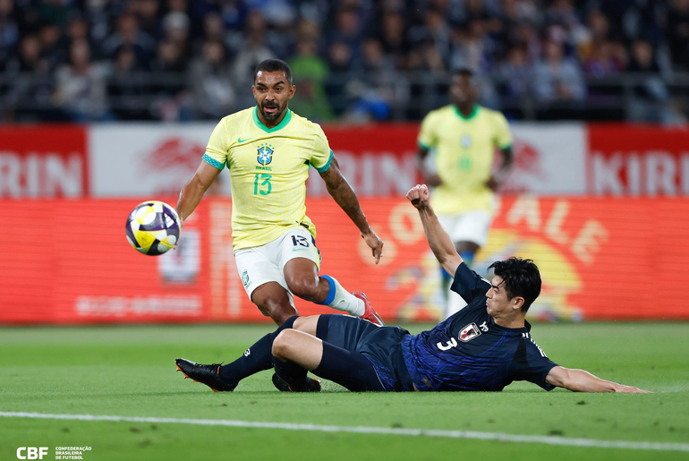 Ancelotti cobra resiliência mental após derrota do Brasil para o Japão