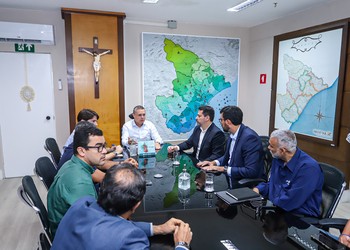 Governador Fábio Mitidieri cobra melhorias à Iguá na distribuição de água em Sergipe
