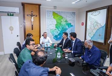 Governador Fábio Mitidieri cobra melhorias à Iguá na distribuição de água em Sergipe