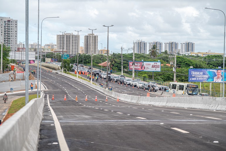 Trânsito no viaduto da Beira Mar será liberado nesta quarta (27)