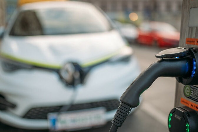 Diretriz nacional estabelece normas para carregadores de carros elétricos