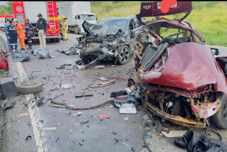 Quatro pessoas morrem em grave acidente na BR-235, em Areia Branca