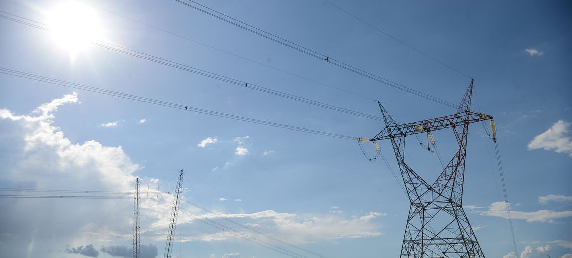 Moradores da cidade de Laranjeiras reclamam de frequentes quedas de energia