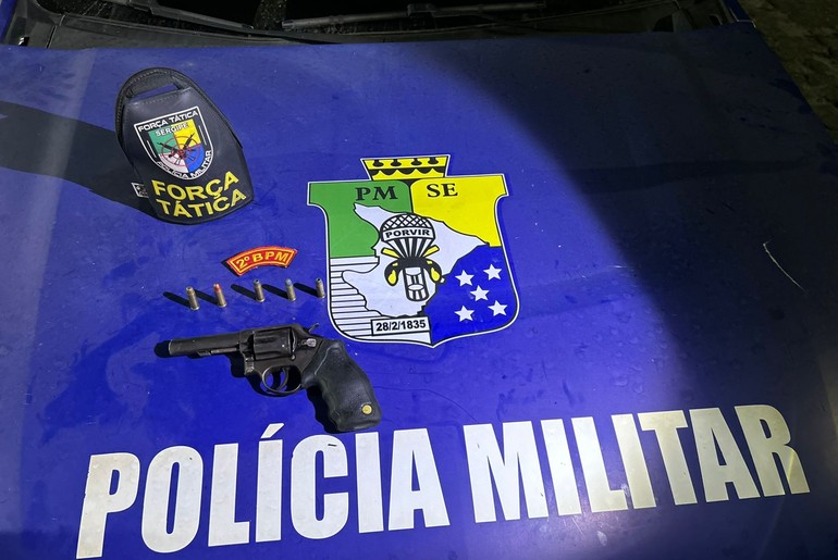 Homem é preso por porte ilegal de arma de fogo após denúncia de disparos em Propriá