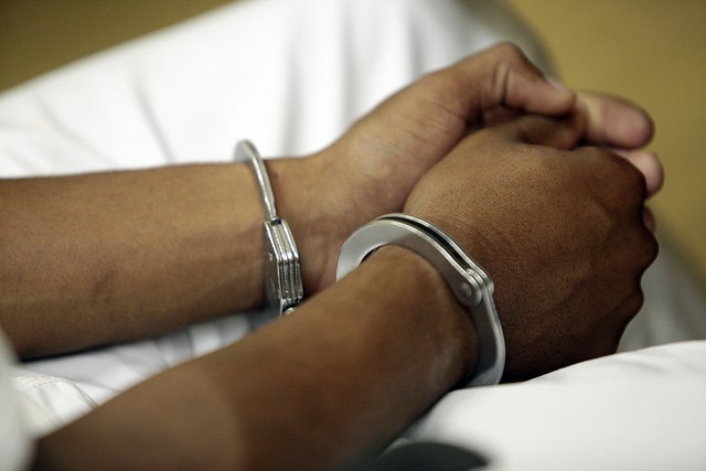 Em Sergipe, policial penal é preso por suspeita de tentar matar homem e se esconder em presídio