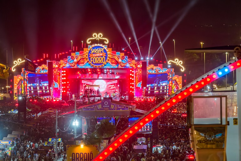 Arraiá do Povo reúne Dorgival Dantas, Magníficos e atrações culturais neste domingo