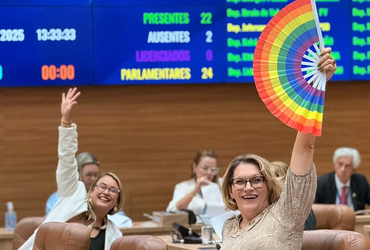 Alese aprova PEC de proteção à identidade de gênero