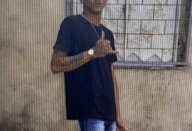 Suspeito de duplo homicídio na Praia do Abaís é identificado e segue foragido