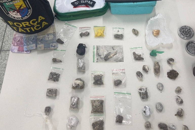 Dono de depósito de bebidas é preso por tráfico de drogas em Nossa Senhora do Socorro