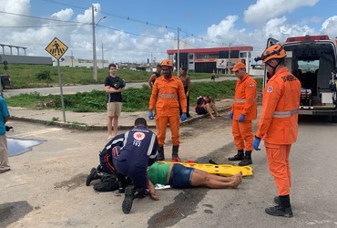 Colisão entre duas motocicletas deixa feridos em avenida de Itabaiana