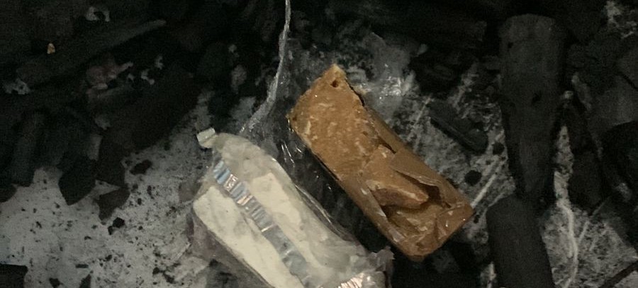 Homem e duas mulheres são presos por traficar drogas em bar próximo ao Mercado Municipal de Lagarto