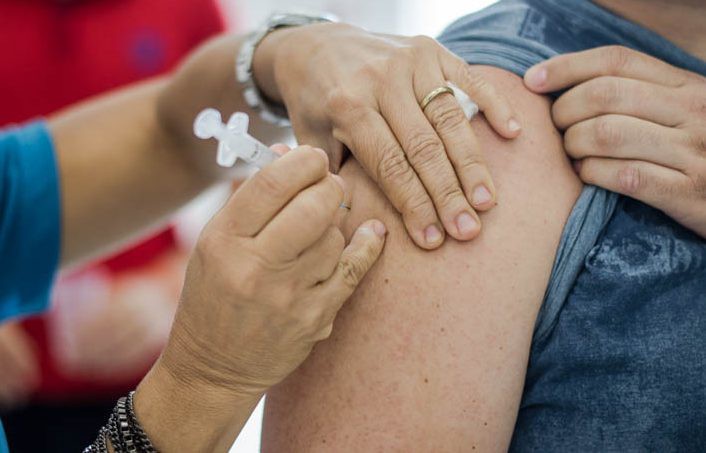 Baixa procura por vacinação contra influenza pode aumentar o número de casos da doença