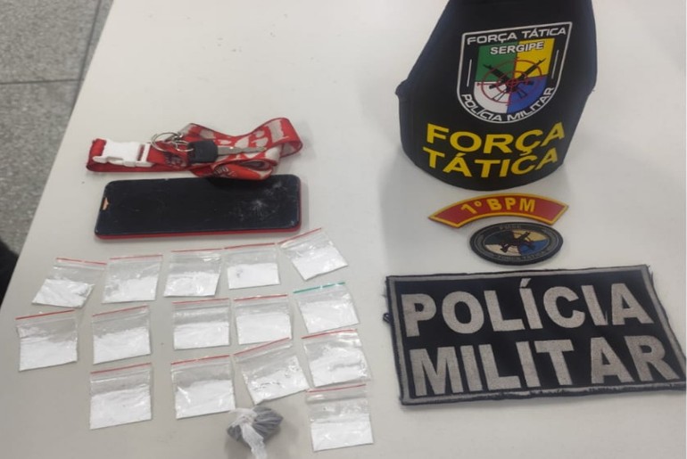 Suspeito de tráfico e roubo de veículo é preso no Bairro 17 de Março