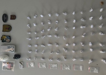 Suspeito de tráfico é preso com crack e cocaína no bairro Bugio, em Aracaju
