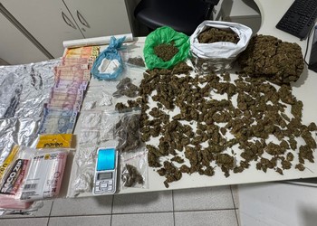 Mais de 1,5 kg de drogas são apreendidos e homem é preso em flagrante em Lagarto