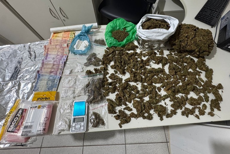Mais de 1,5 kg de drogas são apreendidos e homem é preso em flagrante em Lagarto