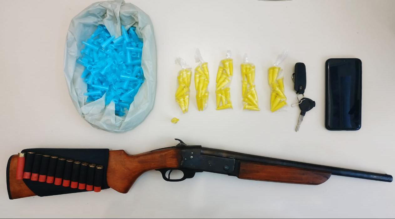 Polícia prende suspeito por tráfico de drogas e porte de espingarda em Lagarto