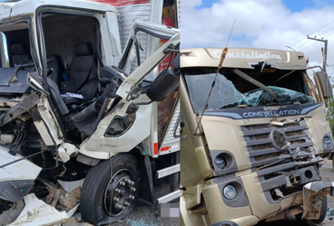 Dois caminhões colidem de frente na SE-090, em Nossa Senhora do Socorro