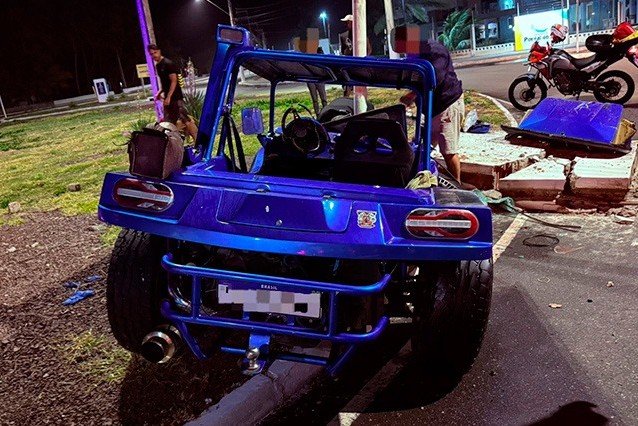 Acidente com buggy na rodovia SE-100 deixa duas pessoas feridas