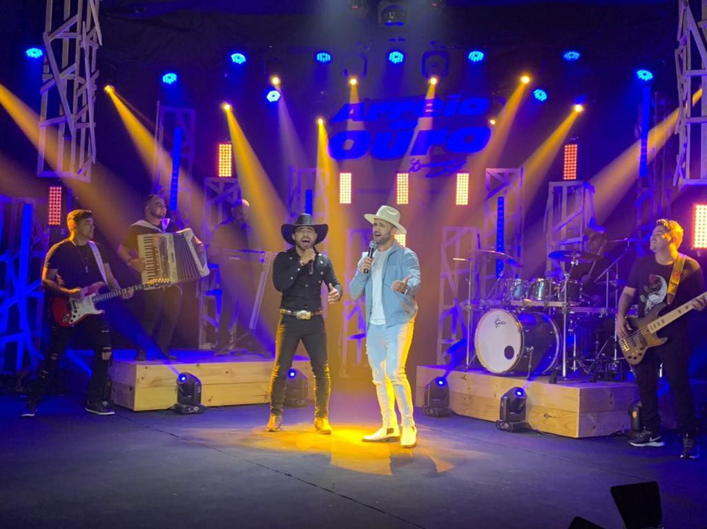 Buscapé Arreio de Ouro lança novo CD e DVD com participações especiais