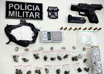 Homem é preso em flagrante com arma e drogas na Zona Norte de Aracaju