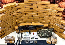 Polícia apreende drogas e arma artesanal e prende suspeito no Complexo Taiçoca, em Socorro