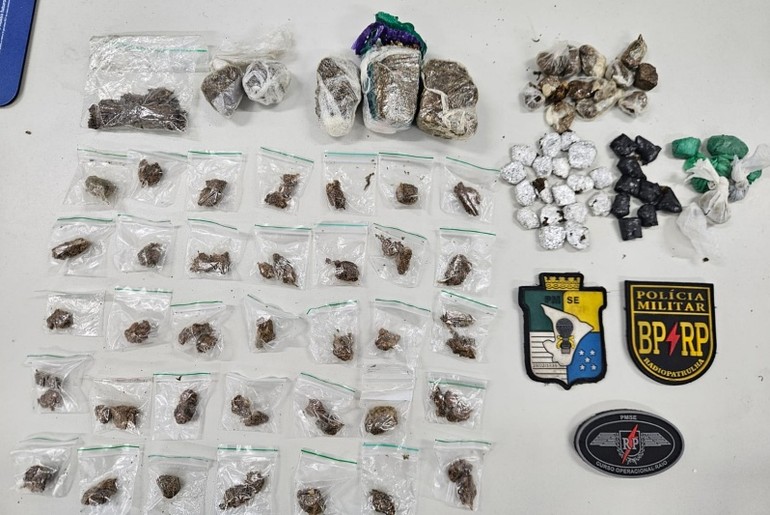 PM apreende drogas nos bairros Jardim Centenário e Bugio, em Aracaju