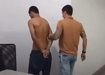 [VÍDEO] Suspeito de 18 anos é preso por tráfico de drogas e porte ilegal de arma de fogo em Itabaiana