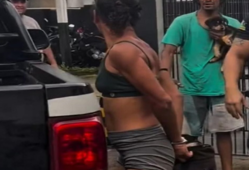 [VÍDEO] Mulher em situação de rua é presa por maus-tratos a cães, extorsão e lesão corporal em Aracaju