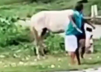 [VÍDEO] Homem é levado à delegacia de Propriá após agredir e ameaçar esposa, de 17 anos, com uma faca