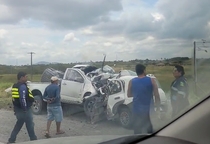 Colisão envolvendo dois veículos deixa três mortos e dois feridos na BR-235 em Itabaiana