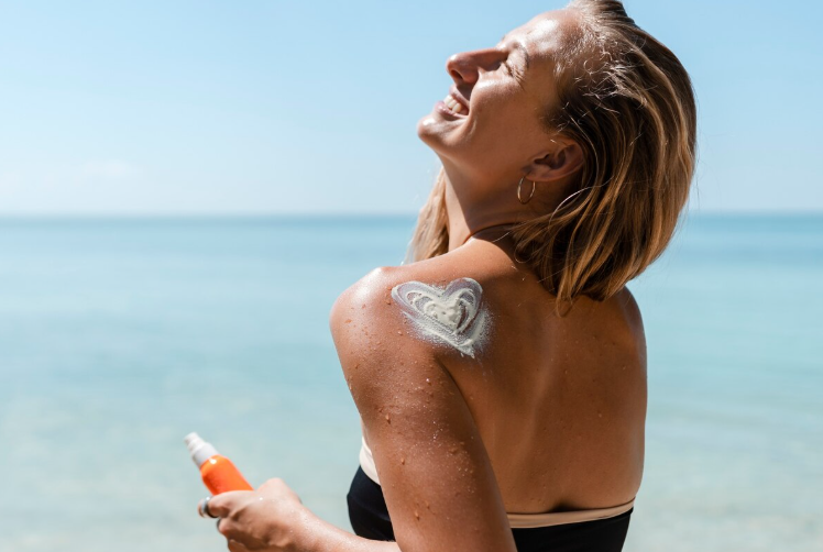 Câncer de pele: prevenção deve ser contínua, com atenção redobrada no verão e nas férias