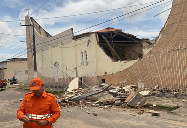 Teto de Paróquia desaba no bairro Jardim Centenário, em Aracaju