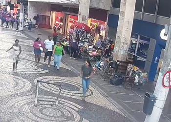 Duas mulheres são presas após furtar materiais escolares no centro de Aracaju