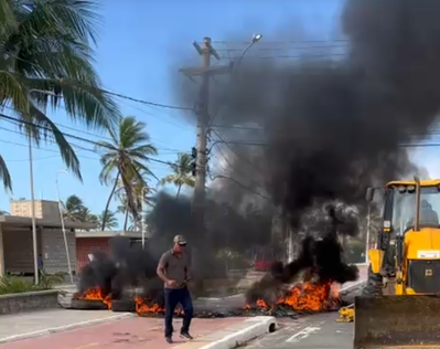 Reintegração de posse provoca protesto e bloqueio de avenida na Zona de Expansão