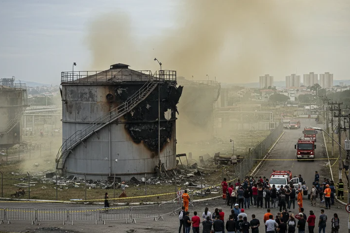 Dois sergipanos morrem após explosão em tanque de combustível no Rio de Janeiro